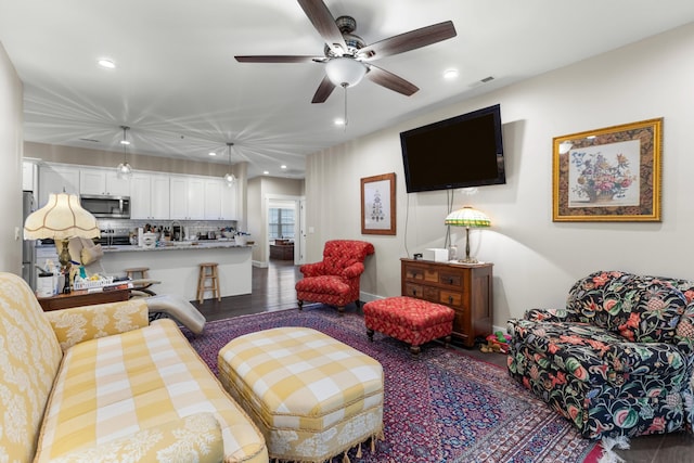 3014 Villas Creekside Dr, Dandridge, TN 37725