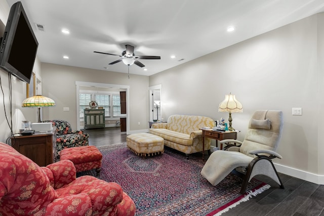 3014 Villas Creekside Dr, Dandridge, TN 37725