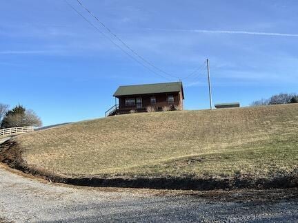 515 Mountain Lake Way, Newport, TN 37821 - view of front facade with fence