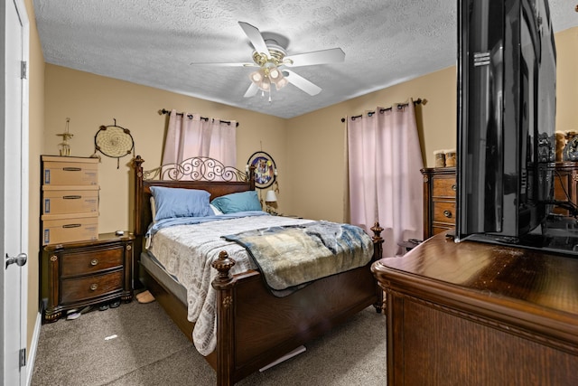 1400 Lakeview Cir, Morristown, TN 37814 - bedroom with a textured ceiling, ceiling fan, and carpet