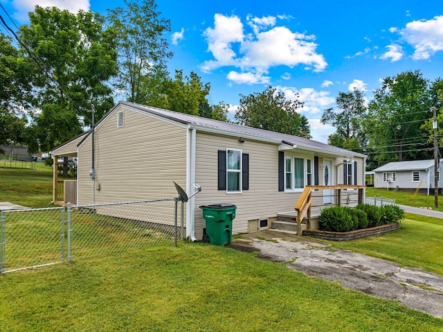 1400 Lakeview Cir, Morristown, TN 37814 - view of front of property with a metal roof