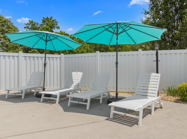 4705 E Hampton Blvd, Morristown, TN 37813 - view of patio / terrace