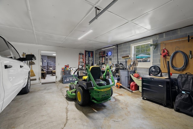4705 E Hampton Blvd, Morristown, TN 37813 - garage with concrete block wall