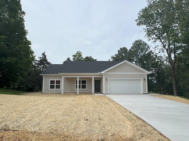 553 Sequoyah Dr, Morristown, TN 37813 - ranch-style house with a garage, driveway, and covered porch