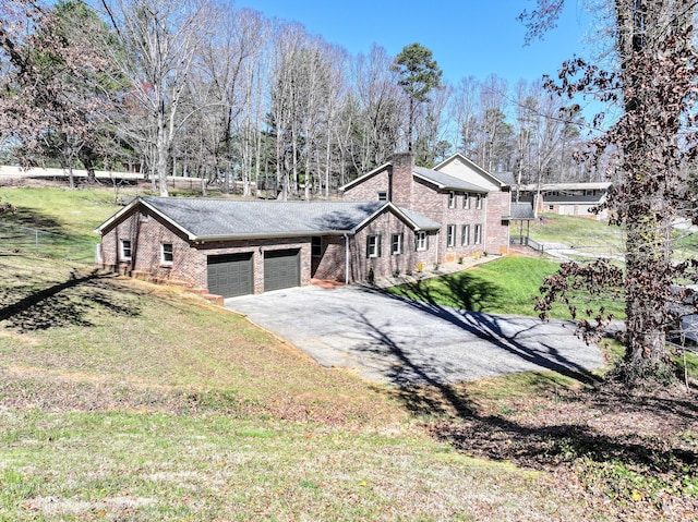 45 Link Hills Cir, Greeneville, TN 37743 - mid-century inspired home featuring brick siding, a garage, driveway, a chimney, and a front lawn