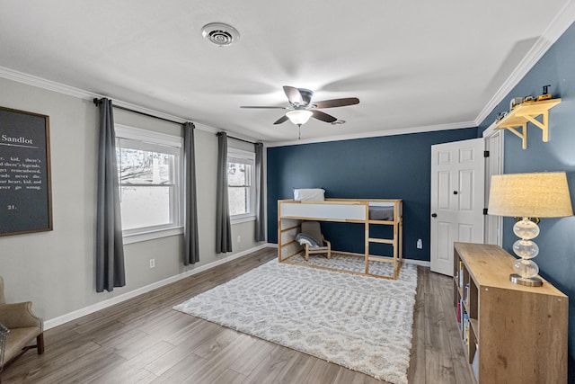 45 Link Hills Cir, Greeneville, TN 37743 - home office featuring ornamental molding, a ceiling fan, wood finished floors, and baseboards