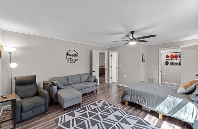 45 Link Hills Cir, Greeneville, TN 37743 - bedroom featuring wood finished floors, baseboards, crown molding, and ceiling fan