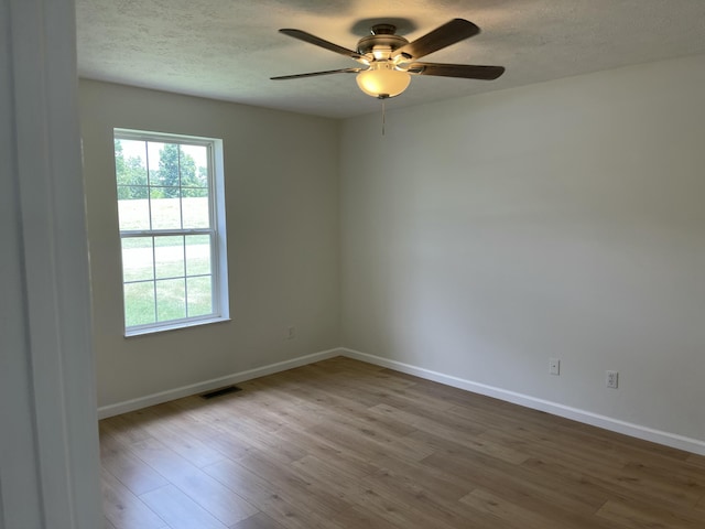 825 Quiet Oaks Way, Dandridge, TN 37725 - photo 14