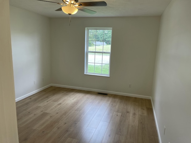 825 Quiet Oaks Way, Dandridge, TN 37725 - photo 16