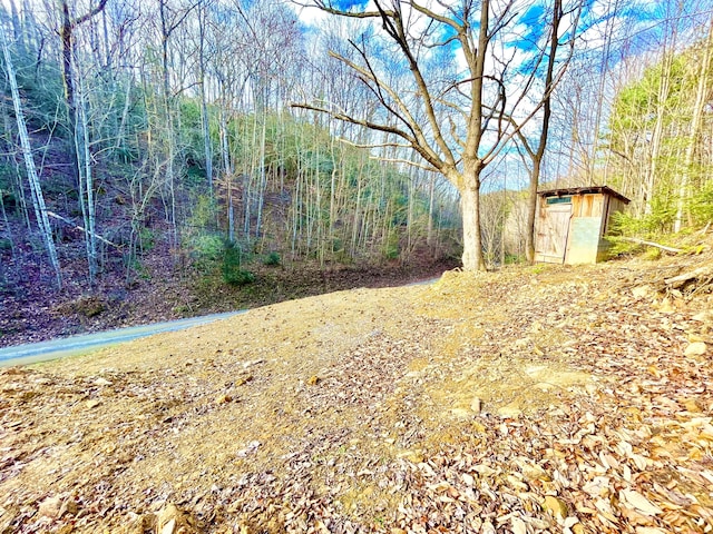 Listing photo 3 for 4044 Millertown Rd, Cosby TN 37722