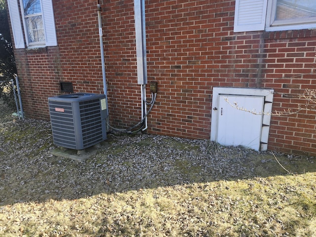 712 Williams St, Morristown, TN 37813 - details with central AC unit