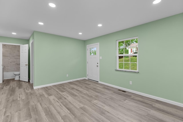 812 Donna St, Morristown, TN 37814 - entrance foyer with recessed lighting, baseboards, visible vents, and wood finished floors