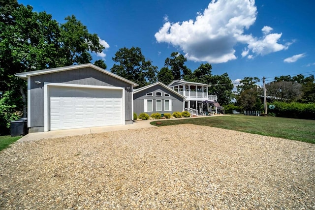 1662 Canal Ln, Dandridge, TN 37725 - view of front of house featuring a garage, driveway, and a front yard