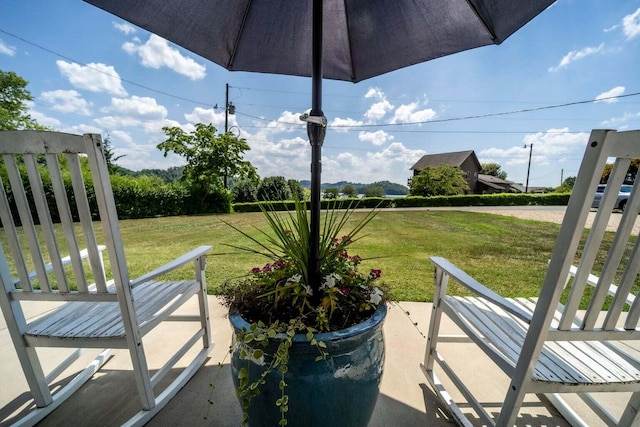 1662 Canal Ln, Dandridge, TN 37725 - view of patio
