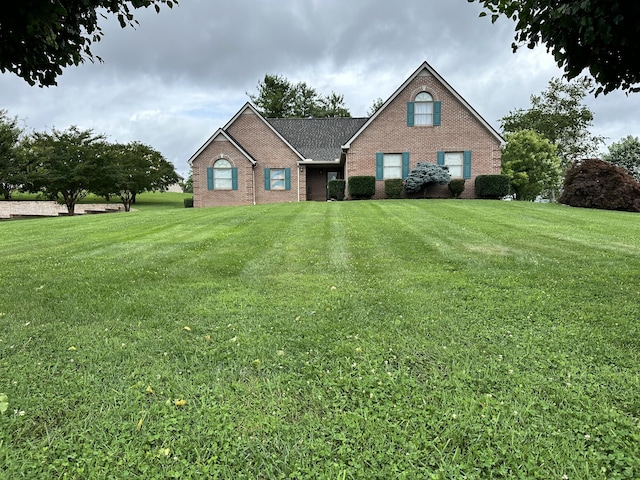 4815 Stapleton Rd, Morristown, TN 37813 - traditional home featuring brick siding and a front yard