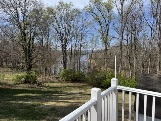 2414 Woodchuck Dell, Morristown, TN 37814 - view of yard with a balcony