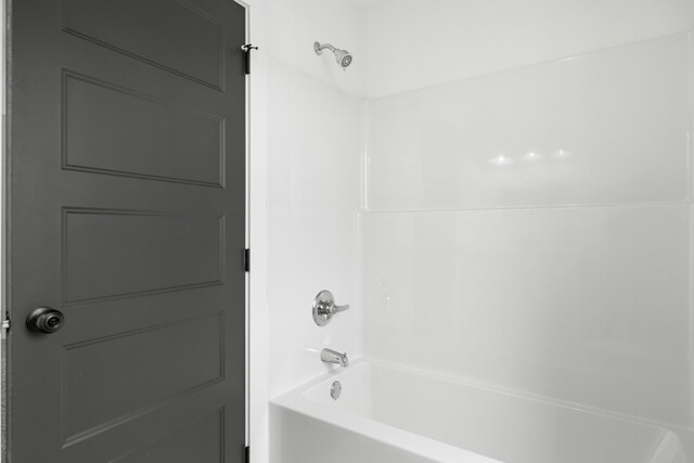 274A W Main St, Dandridge, TN 37725 - bathroom featuring shower / tub combination
