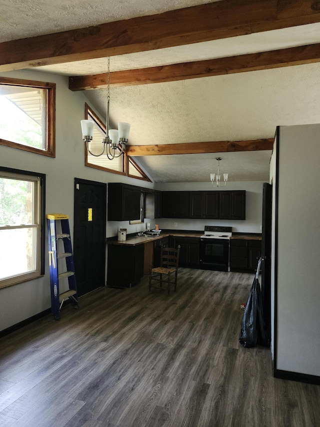 kitchen featuring an inviting chandelier, lofted ceiling with beams, electric range, dark hardwood / wood-style floors, and decorative light fixtures