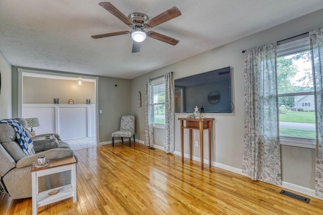 506 Viola Cir, Mount Carmel, TN 37645 - photo 13