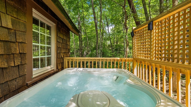 1131 Old Cartertown Rd, Gatlinburg, TN 37738 - wooden terrace with a hot tub