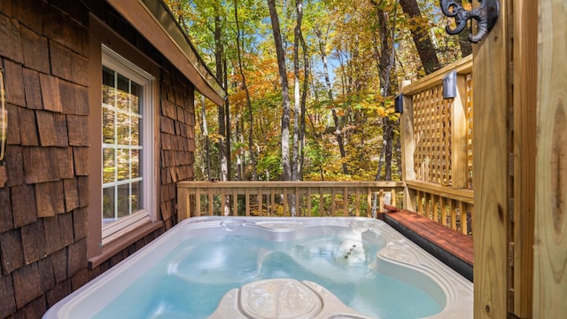 1131 Old Cartertown Rd, Gatlinburg, TN 37738 - wooden terrace featuring a hot tub