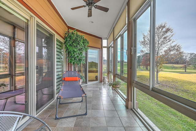 351 Monroe Pvt Dr, Bristol, TN 37620 - sunroom featuring a ceiling fan and lofted ceiling