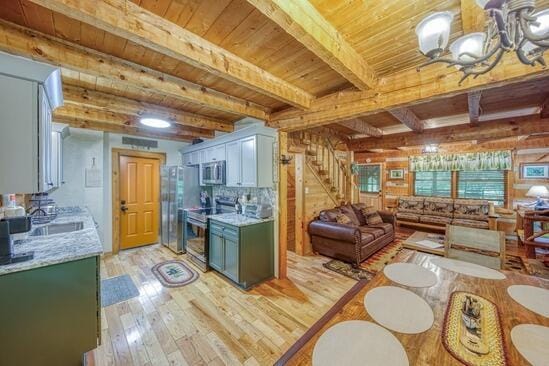 410 Sassafras Trl, Sevierville, TN 37876 - photo 4