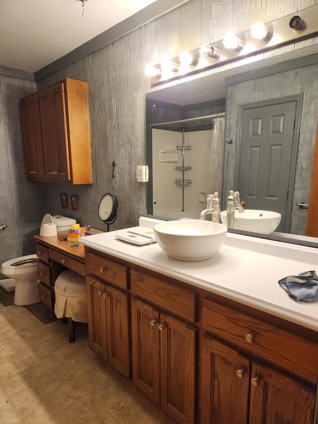 204 Clearview Dr, Bean Station, TN 37708 - bathroom with vanity, curtained shower, toilet, and tile patterned floors