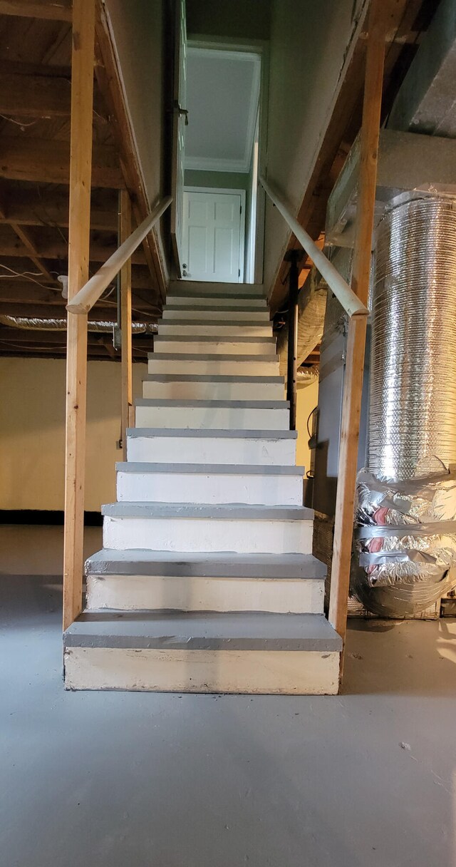 1034 E Skyline Dr, Morristown, TN 37813 - stairs featuring concrete floors