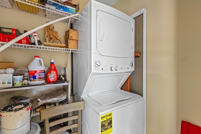 5014 Latta Way, Gatlinburg, TN 37738 - washroom featuring stacked washer and dryer and laundry area