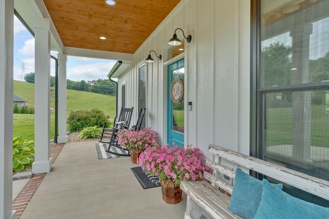 view of patio featuring covered porch