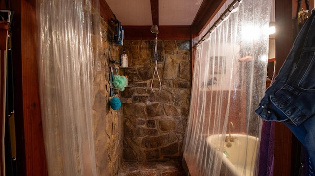 bathroom featuring shower / tub combination