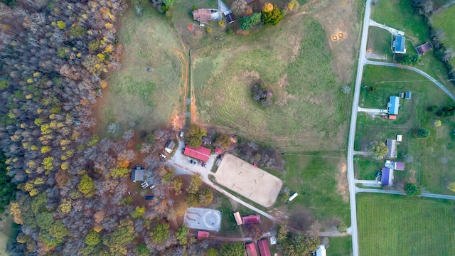 birds eye view of property featuring a rural view