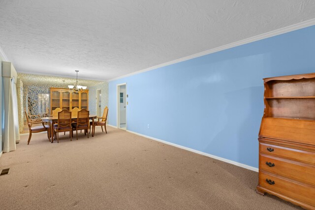 dining space featuring a textured ceiling, a notable chandelier, ornamental molding, and baseboards
