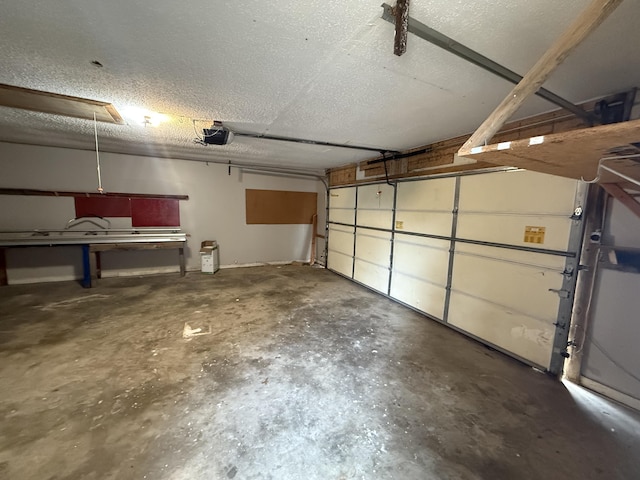 2157 Windy Cove Ln, Talbott, TN 37877 - garage featuring a garage door opener