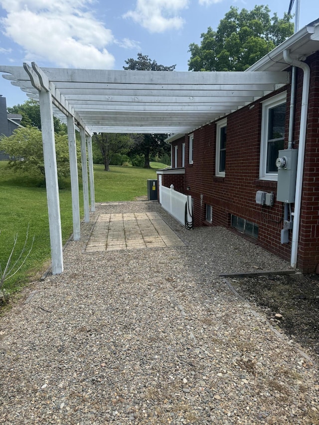 240 Clifton Heights Rd, Newport, TN 37821 - view of vehicle parking