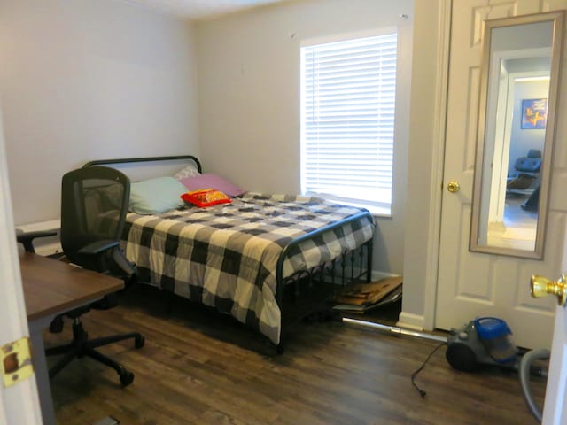 5534 Carlyle Ave, Russellville, TN 37860 - bedroom with wood finished floors