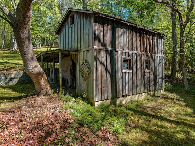 view of outdoor structure