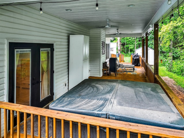 718 Mullins Dr, Sneedville, TN 37869 - deck with ceiling fan