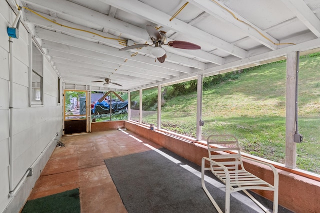 1900 Mountain View Ave, Kingsport, TN 37664 - unfurnished sunroom featuring ceiling fan