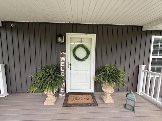 2466 Kidwell Ridge Rd, Morristown, TN 37814 - entrance to property featuring board and batten siding