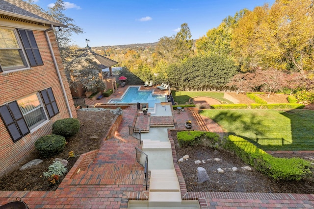 1442 Darbee Dr, Morristown, TN 37814 - swimming pool featuring a patio and a lawn