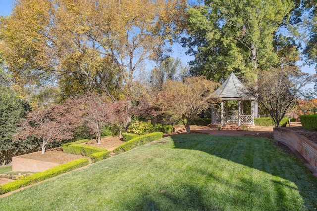 1442 Darbee Dr, Morristown, TN 37814 - view of grassy yard with a gazebo