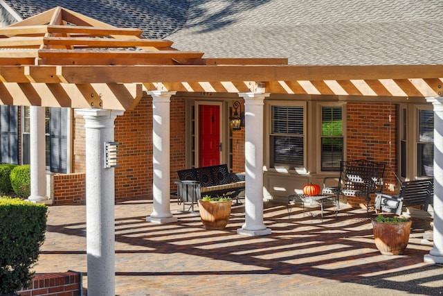 1442 Darbee Dr, Morristown, TN 37814 - covered porch featuring a pergola