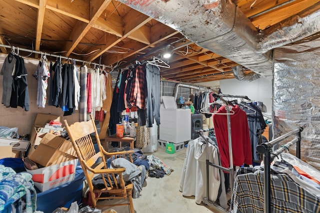 basement featuring separate washer and dryer