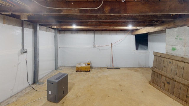 view of unfinished basement