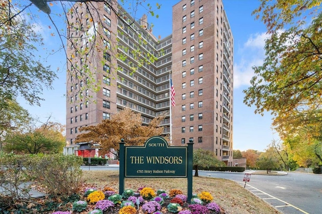 4705 Henry Hudson Pkwy W Unit 3D, Bronx, NY 10471 - view of apartment building / complex