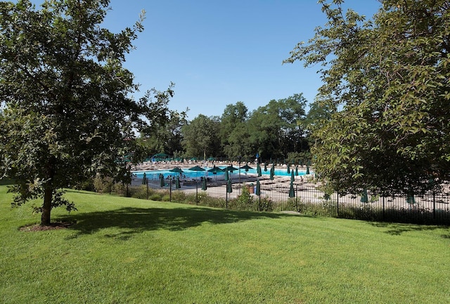 5900 Arlington Ave Unit 18L, Bronx, NY 10471 - view of home's community featuring a yard