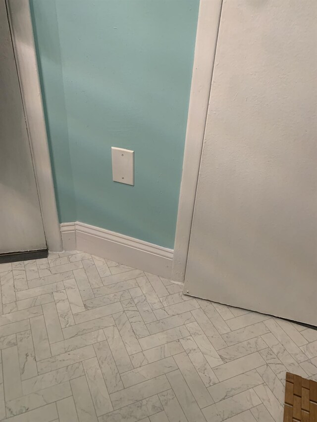 615 Broadway Unit 81, Amityville, NY 11701 - detailed view of baseboards