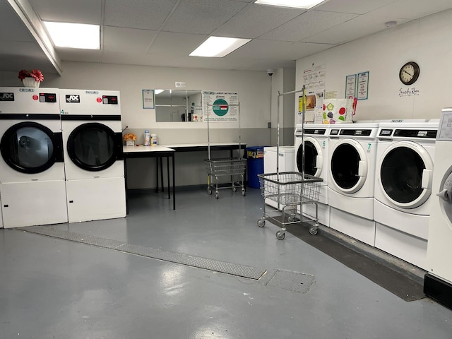 laundry room with washing machine and dryer